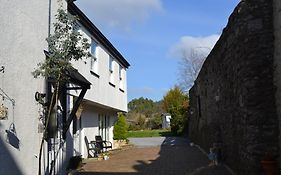 Dartmoor Apartments